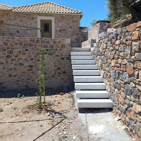 Forrest Stonehouse בית נופש